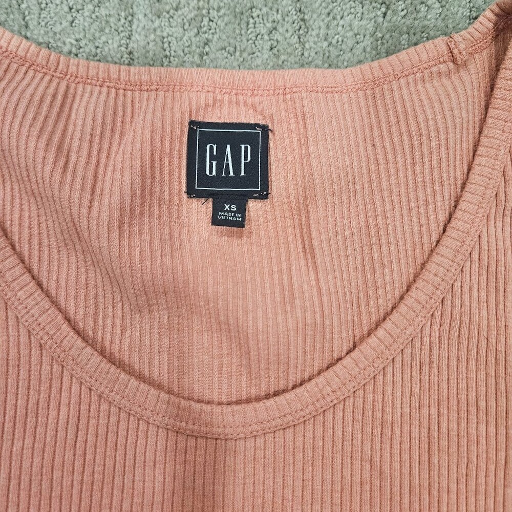 Pink Ribbed T-Shirt - Picture 3 of 3